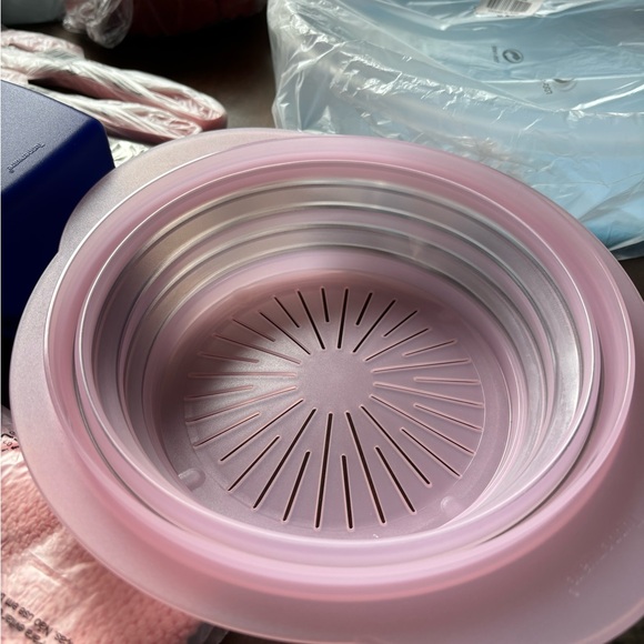 Various pieces of Tupperware - Picture 5 of 15